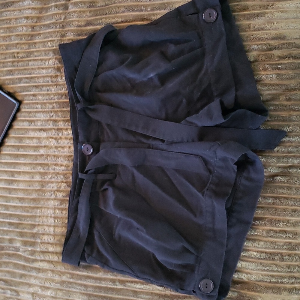 Y2K Black Balloon Shorts